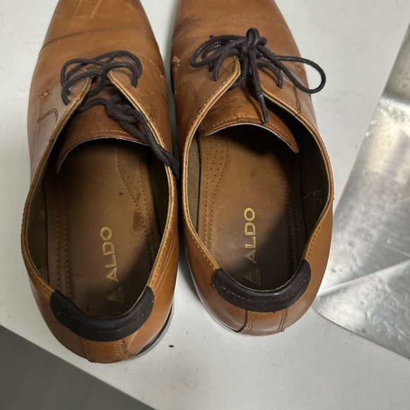 Also men’s shoes size 8 only minor scratches. - Picture 3 of 3